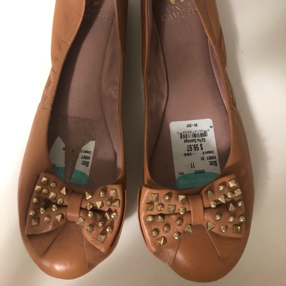 Vince Camuto flats